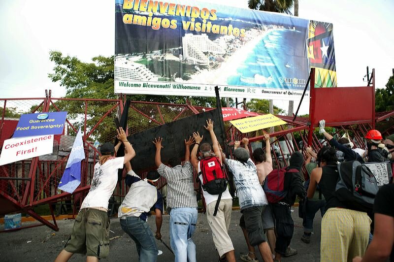wto-protests-25.jpg