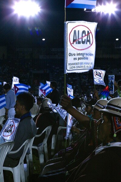 w-alca-row.jpg